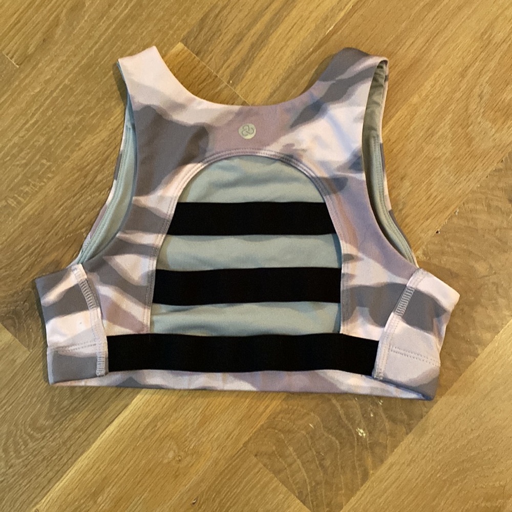 💜LIKE NEW!! ZELLA sports bra💜 - Picture 2 of 2